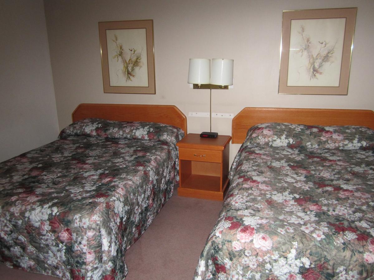 Red Coach Inn 100 Mile House Luaran gambar