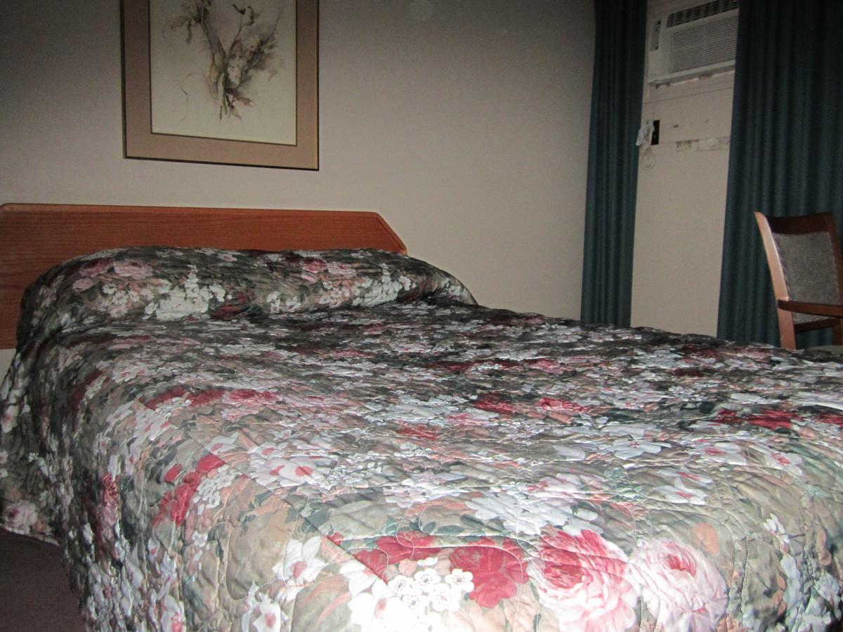 Red Coach Inn 100 Mile House Luaran gambar